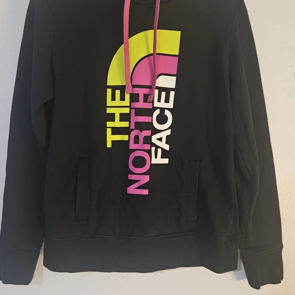 The North Face women Hoodie Pullover Sweatshirt Pockets Outdoor Size M Unisex - Picture 2 of 10